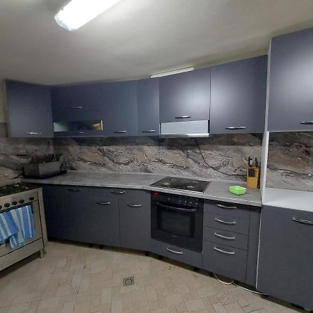 Sharkov Guest House Dolen  Екстер'єр фото