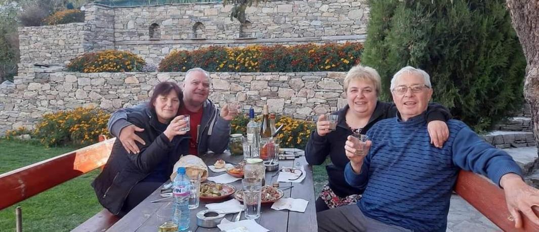 Sharkov Guest House Dolen  Екстер'єр фото
