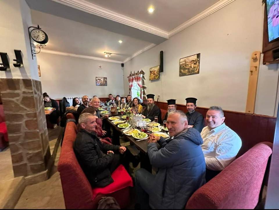 Sharkov Guest House Dolen  Екстер'єр фото
