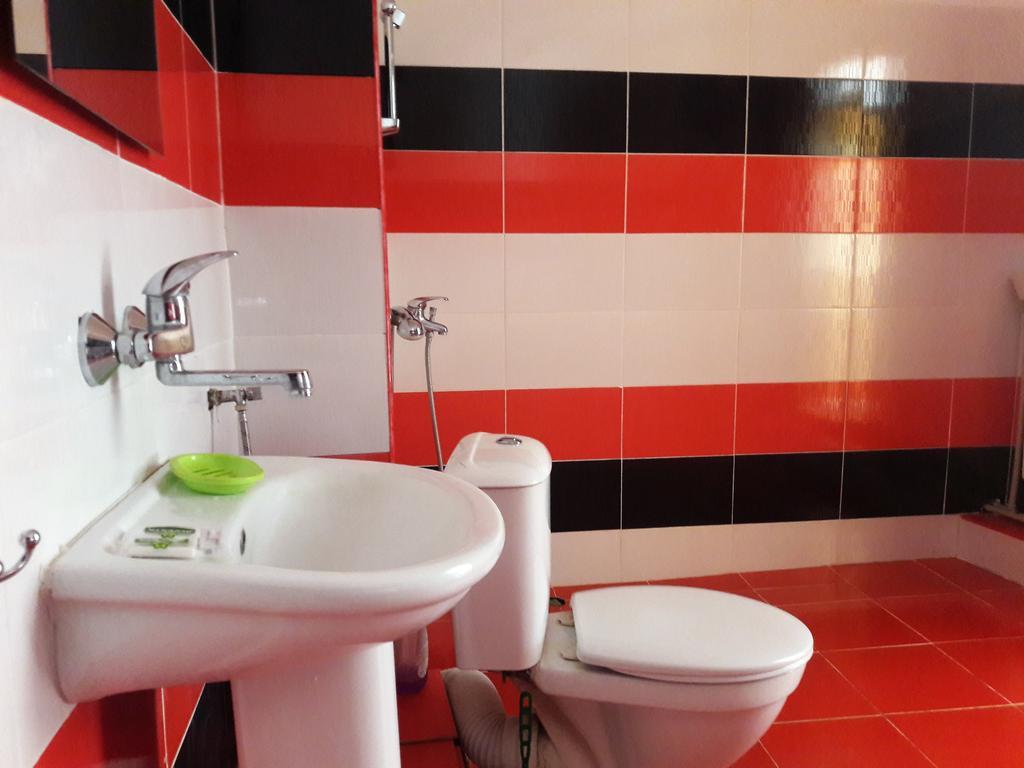 Sharkov Guest House Dolen  Екстер'єр фото