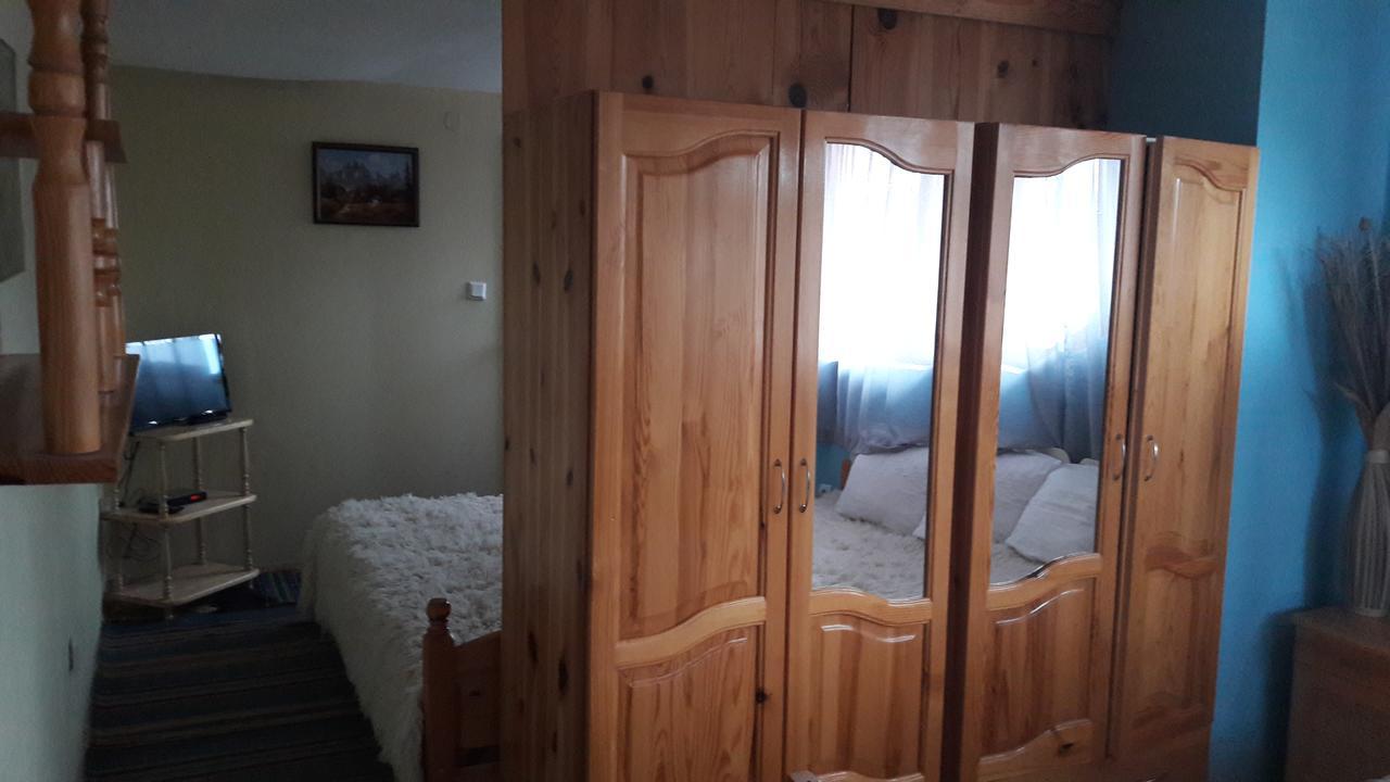 Sharkov Guest House Dolen  Екстер'єр фото