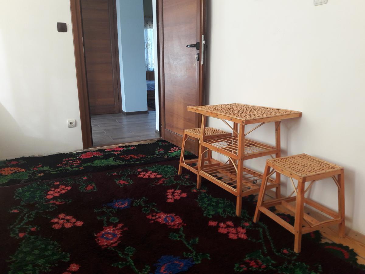 Sharkov Guest House Dolen  Екстер'єр фото