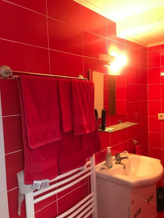 Sharkov Guest House Dolen  Екстер'єр фото